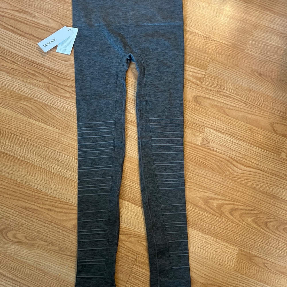 Blanqi Maternity High Performance Hipster Leggings Size‎ L NWT